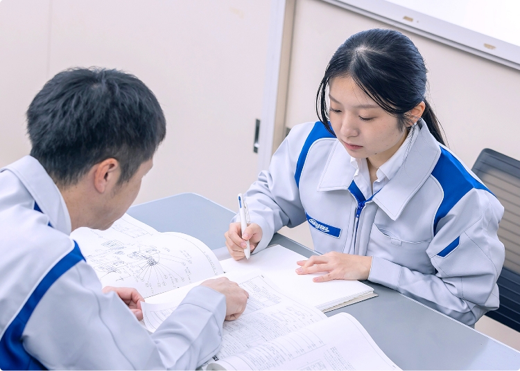 入社を決めた理由、現在のお仕事は？
