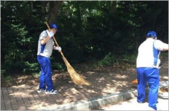 「八戸ハイテクパーク クリーン作戦」に参加